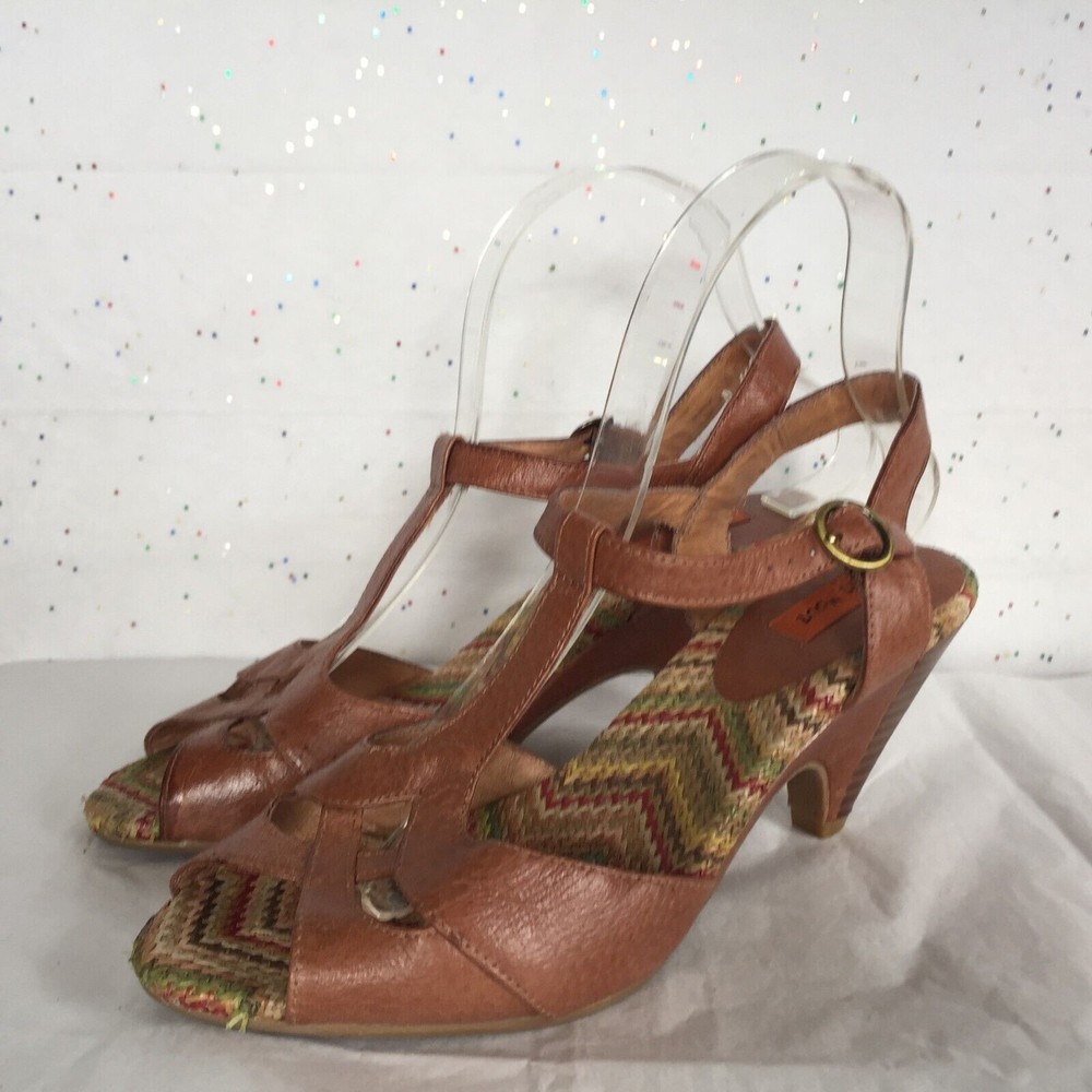 Miz Mooz Tan LeatherT strap Retro Cone Heel Sandal Fun Zig Zag insole - Size 8 - Picture 2 of 11